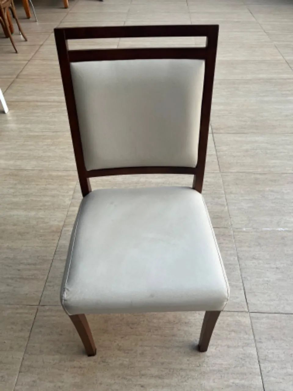 Cadeiras de jantar, ótimo estado, 6 cadeiras, 500 cada uma. - Foto 3