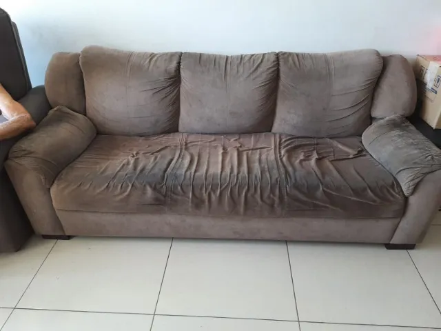 Sofá 03 lugares