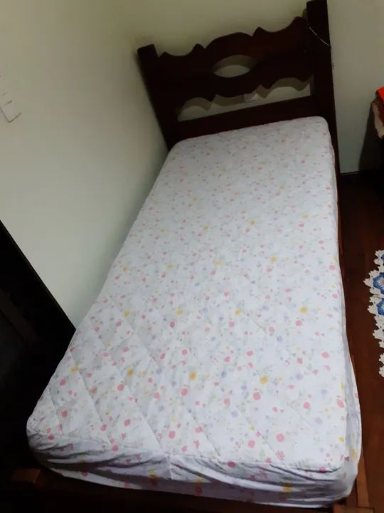 Criado-Mudo de Madeira Maciça - Foto 3