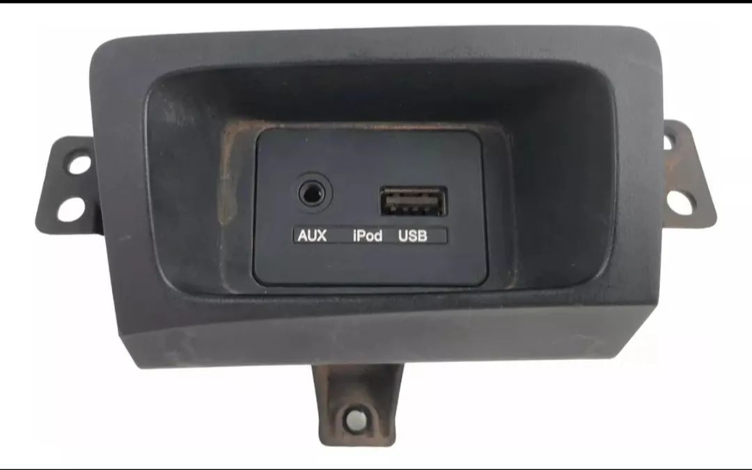 Modulo de Áudio Auxiliar USB e iPod, Para Tucson, R$ 119.00