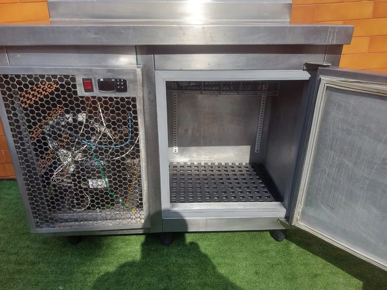Balcão Refrigerado inox Cozil  - Foto 2