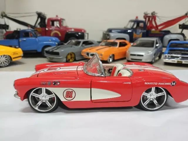 Miniatura Corvette 1957 1/24 Maisto Racing #2e09