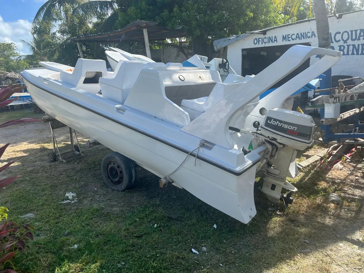 Barco 7 Lugares c/ Motor