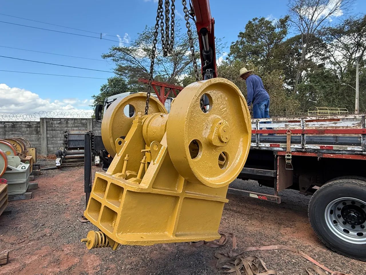 Britador de Mandibulas 45x35 marca faço