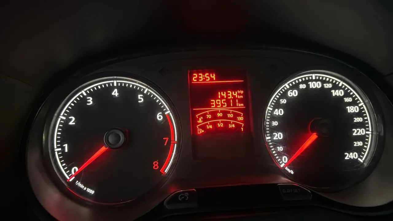 SAVEIRO RUBUST 1.6 BRANCA 2022 POUCO RODADA  - Foto 4