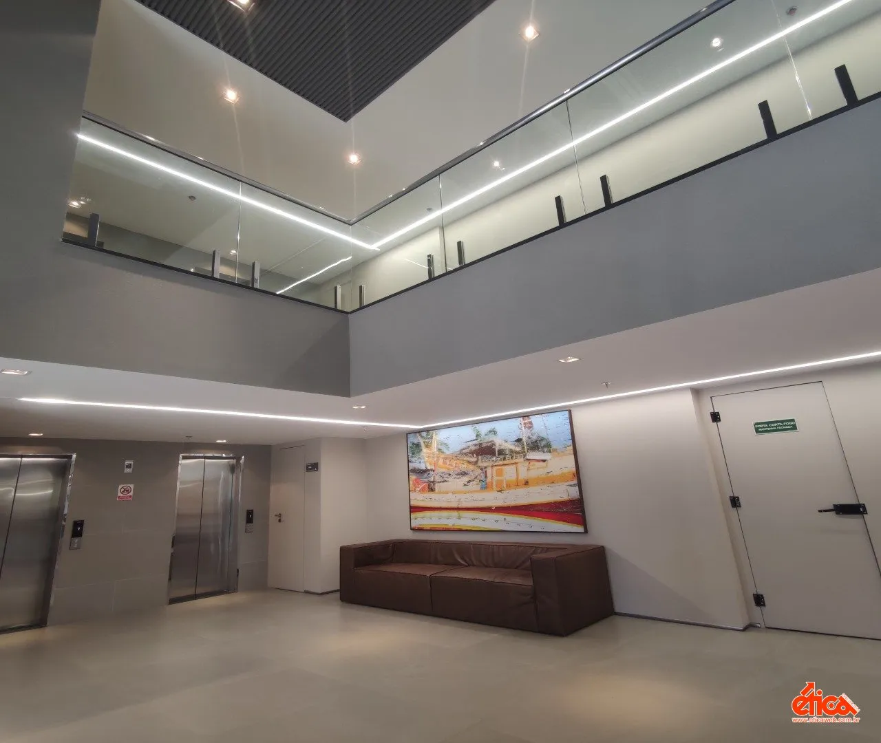 Ed Arya Tower - Complexo de salas - COD 88132