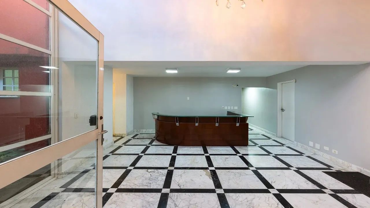 Casa Espetacular no Coração do Pacaembu para Locação - Foto 2