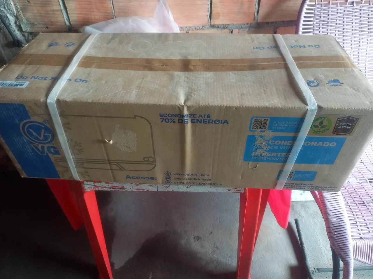 Vendo ar condicionado 12 mil BTU, na caixa, nunca usado 