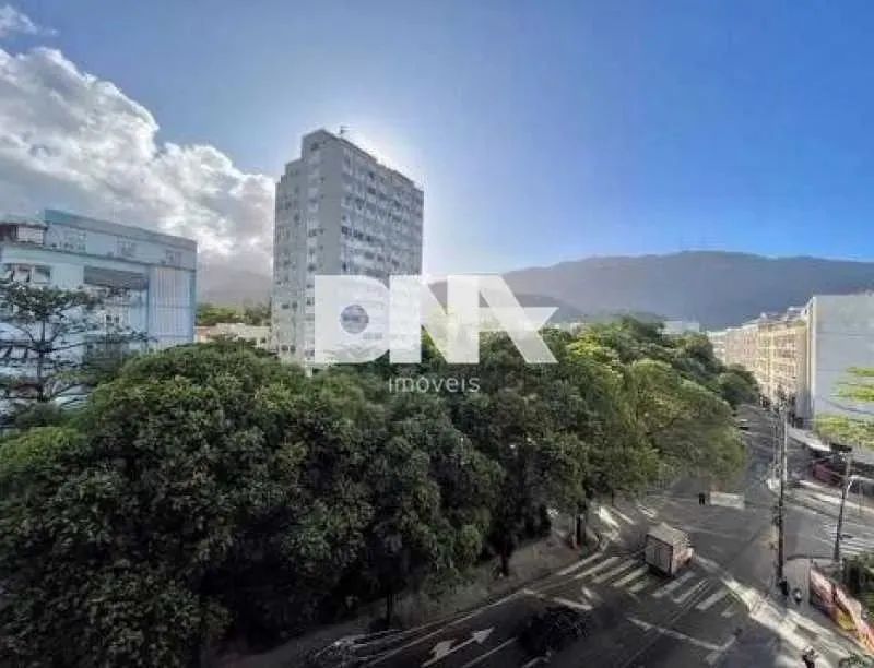 Apartamento - / Residencial / Leblon