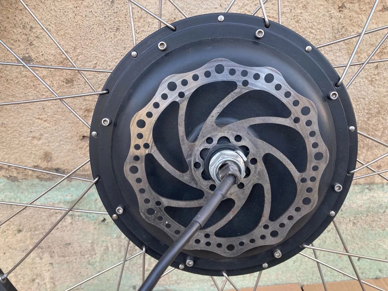 Roda para bicicleta elétrica com motor - Foto 3