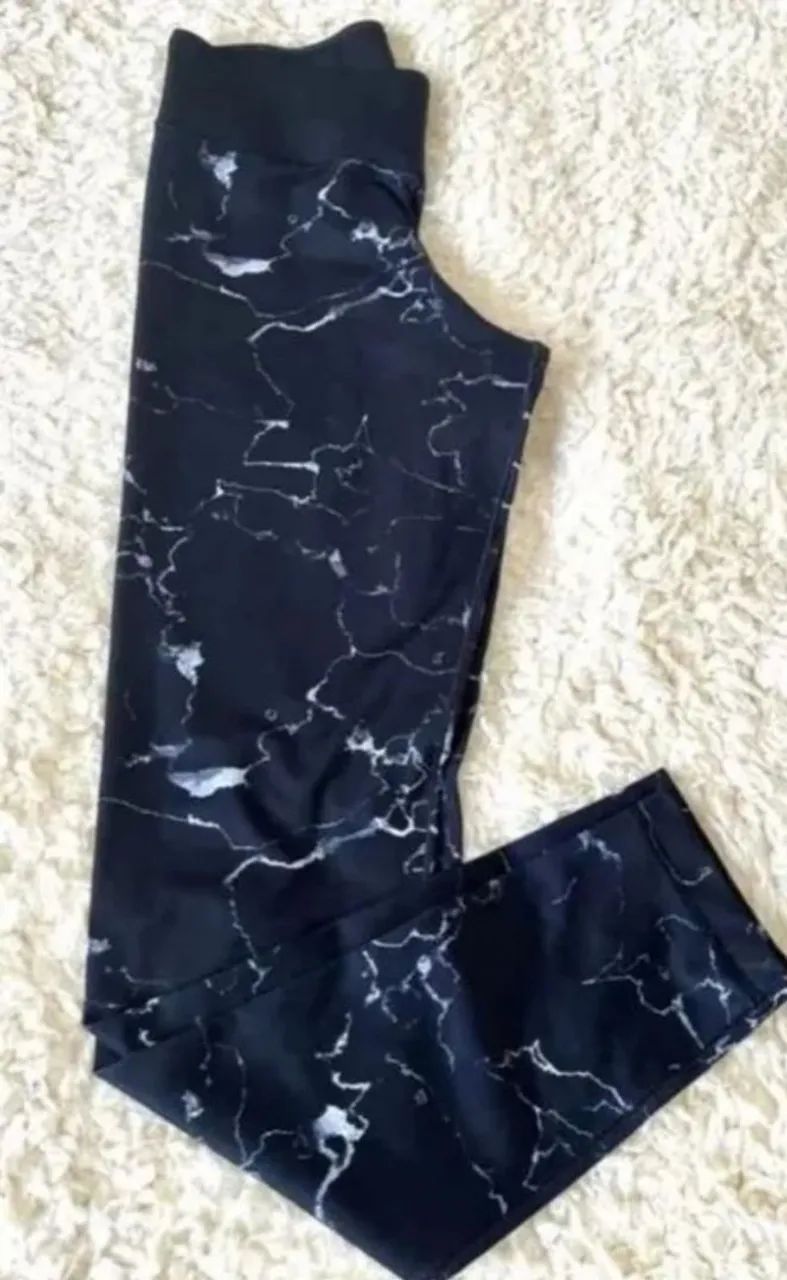 Legging estampada azul e branco GG - Foto 4