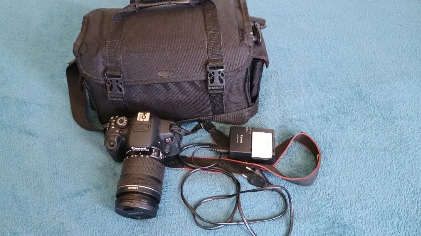 Câmera Canon T5i + Lente 18-135 com Bag de Luxo - Foto 4