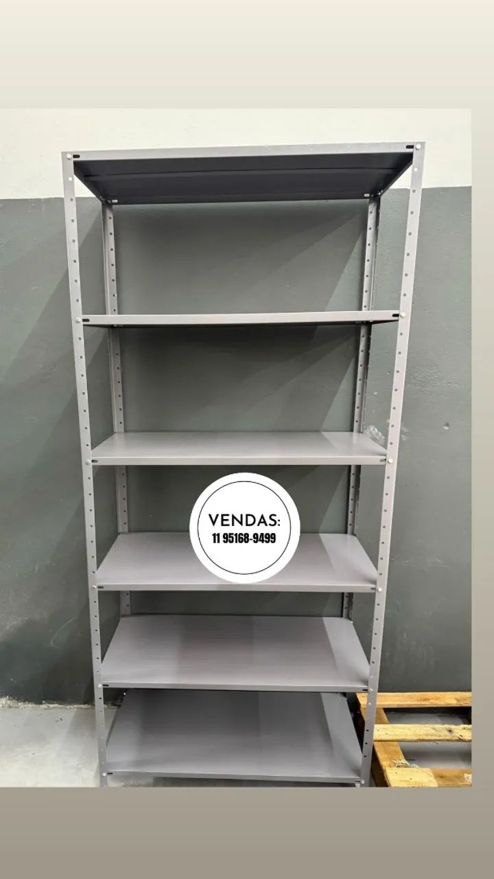 PRATELEIRAS EM AÇO
