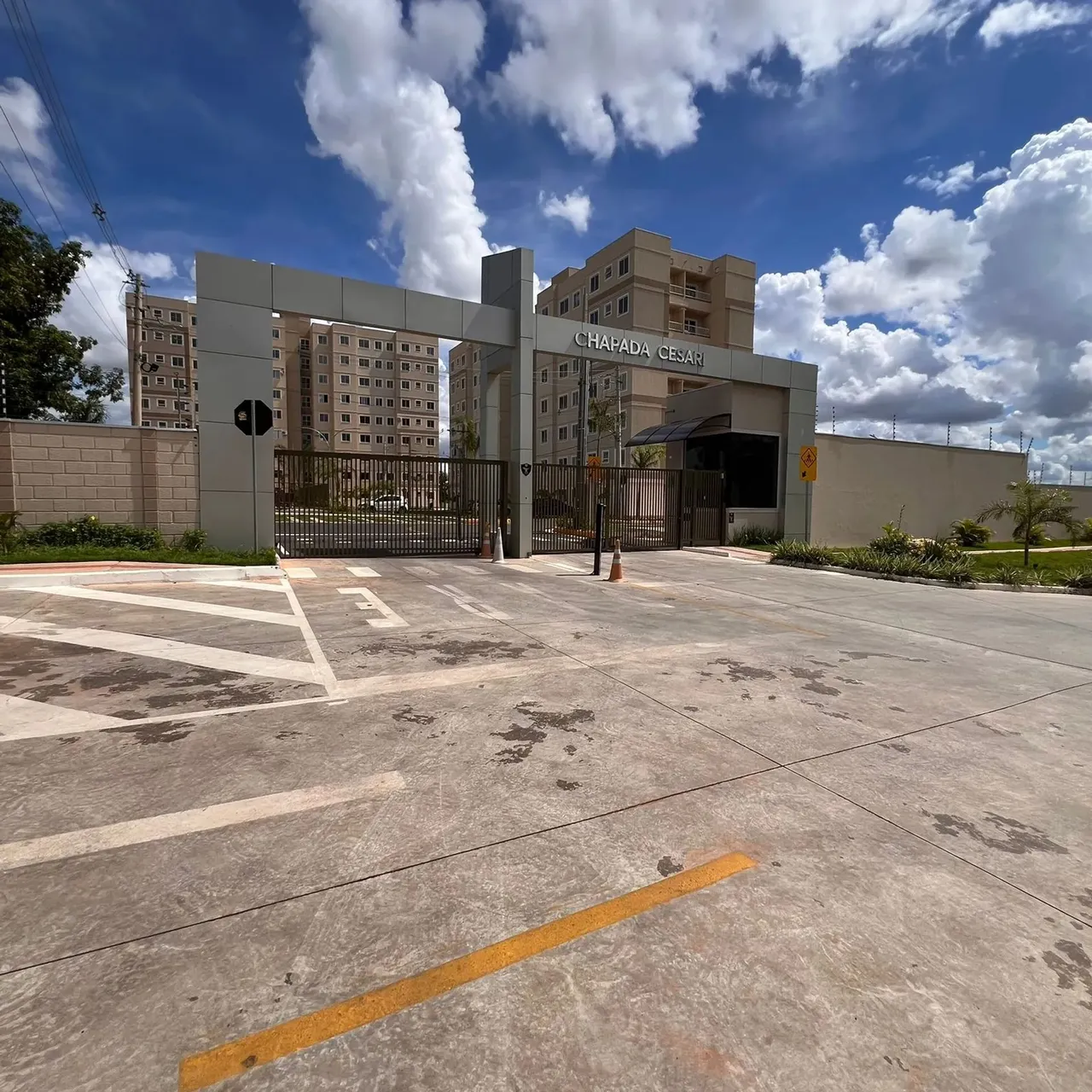 Alugo Apartamento de 2 quartos no Chapada das Cesari