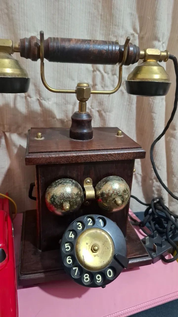Telefone antigo 