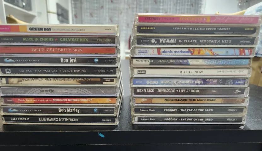 Coleção de CDs Originais - Rock, Pop, Reggae. - CDs, DVDs etc