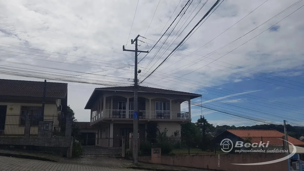 Casa para locação do piso superior no bairro João Costa - Joinville