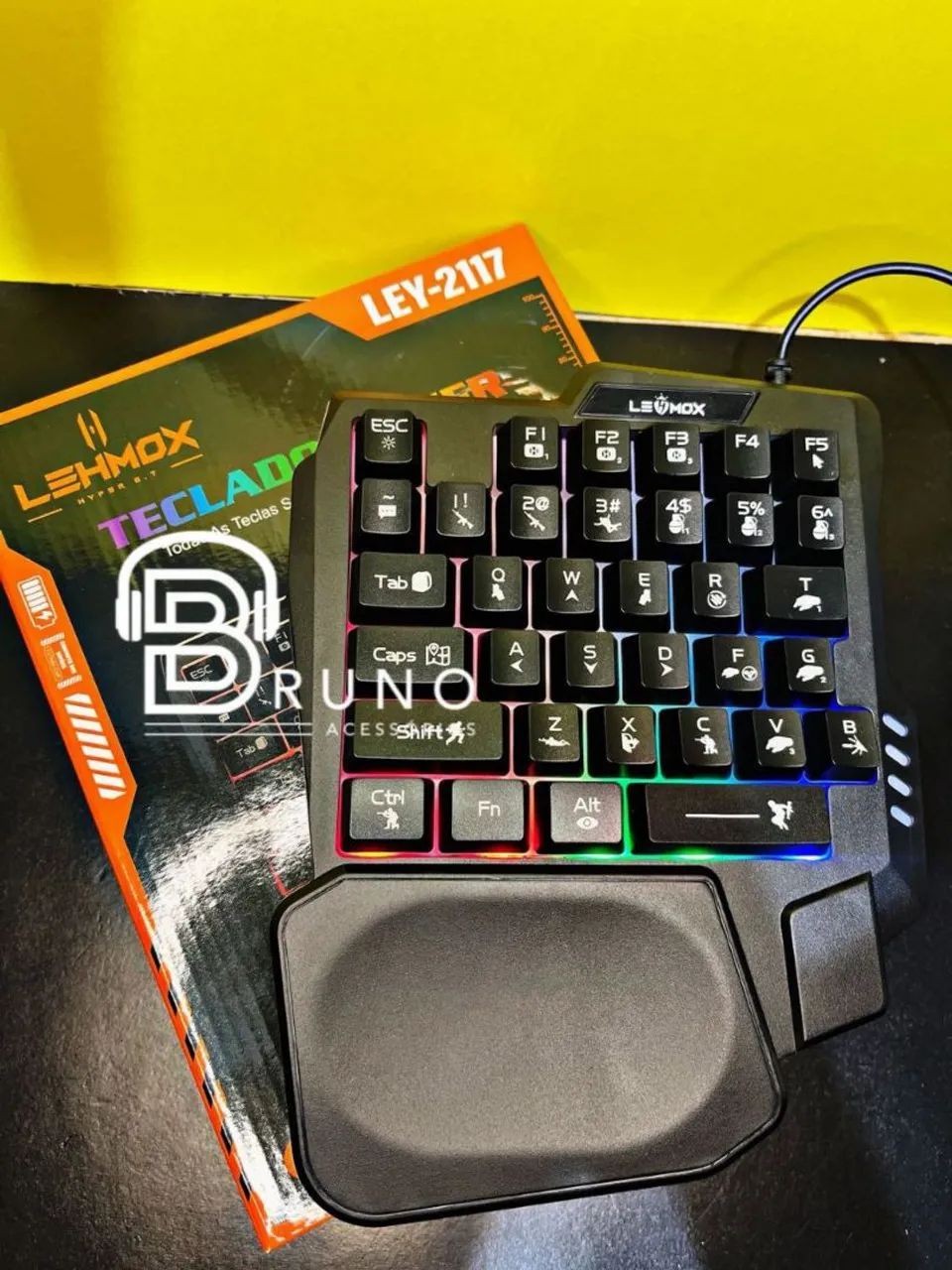 Teclado gamer de mão led RGB