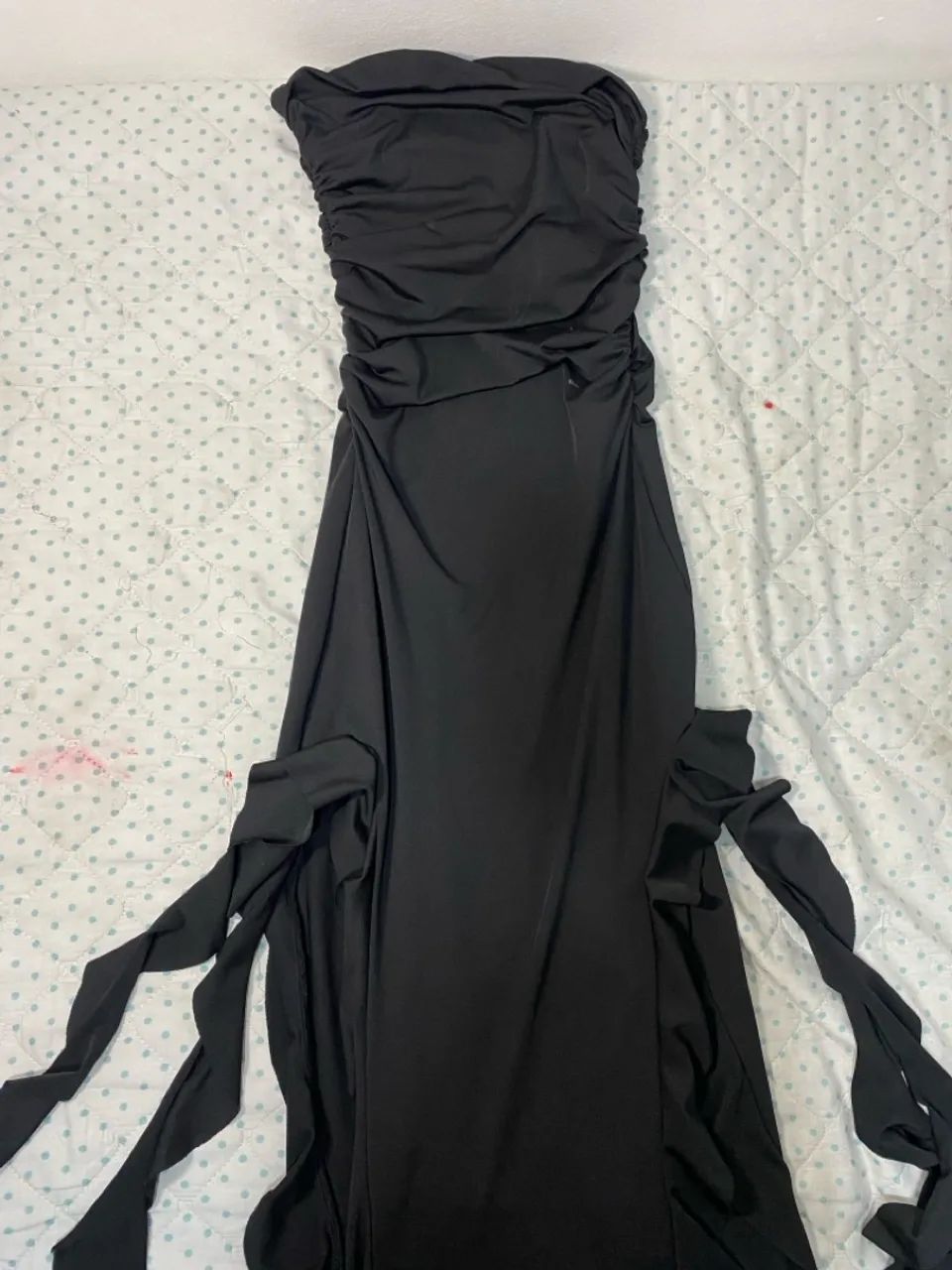 Vestido preto tomara que caia com babados - Foto 2