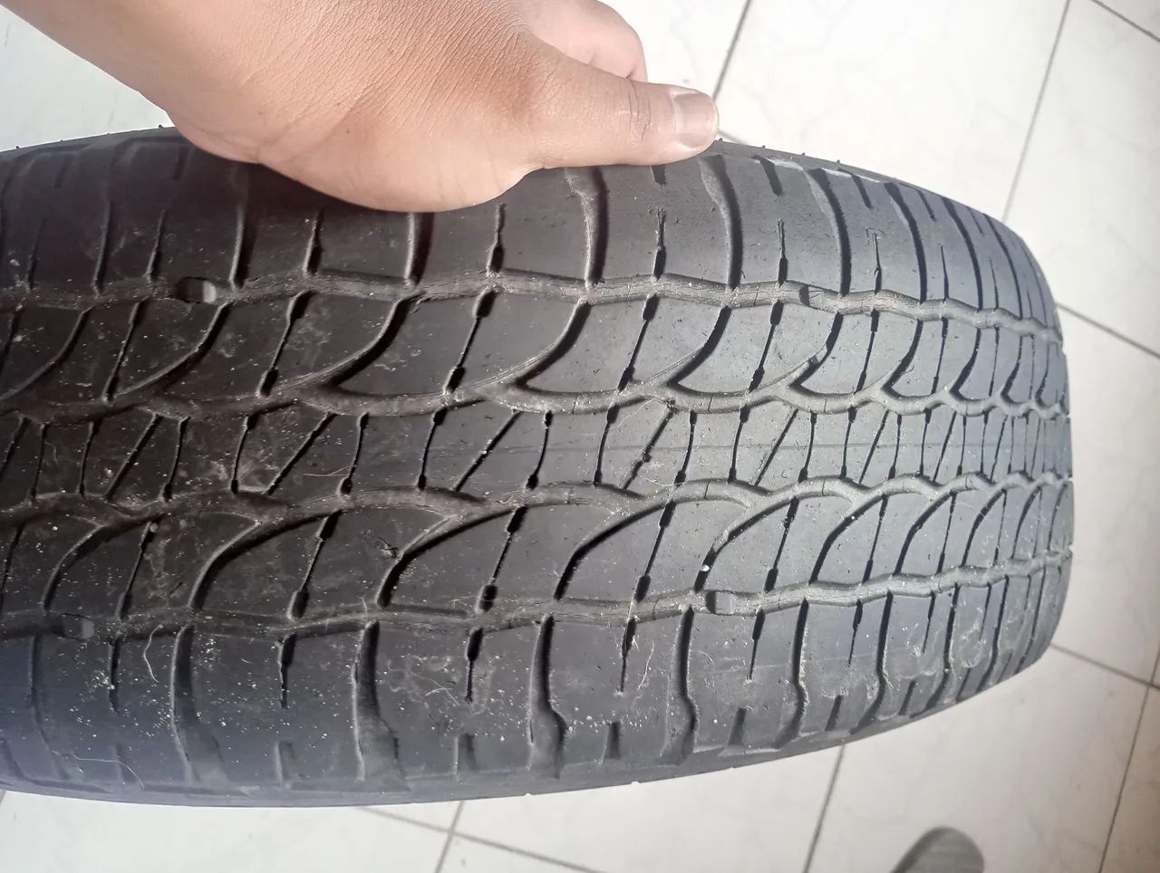  Par de Pneus 215/65/R16 Michelin USD - Foto 2