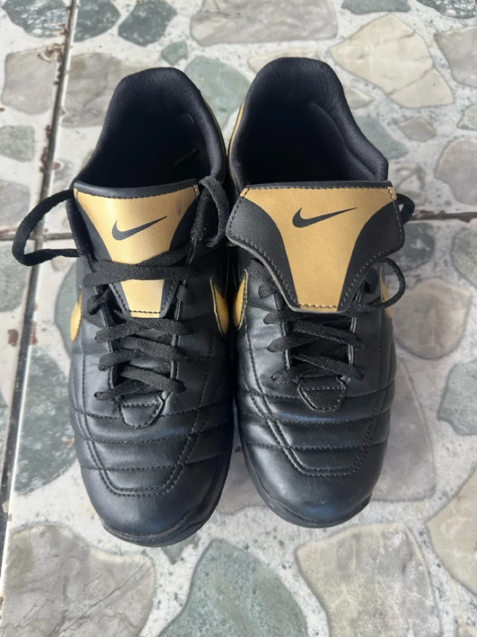 Chuteiras Nike Futsal - Tamanho 42