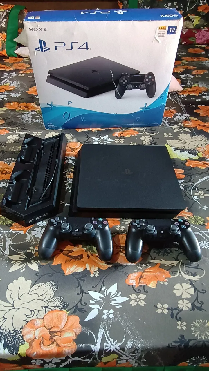 PS4 Completo - Console, 2 Controles e Jogo