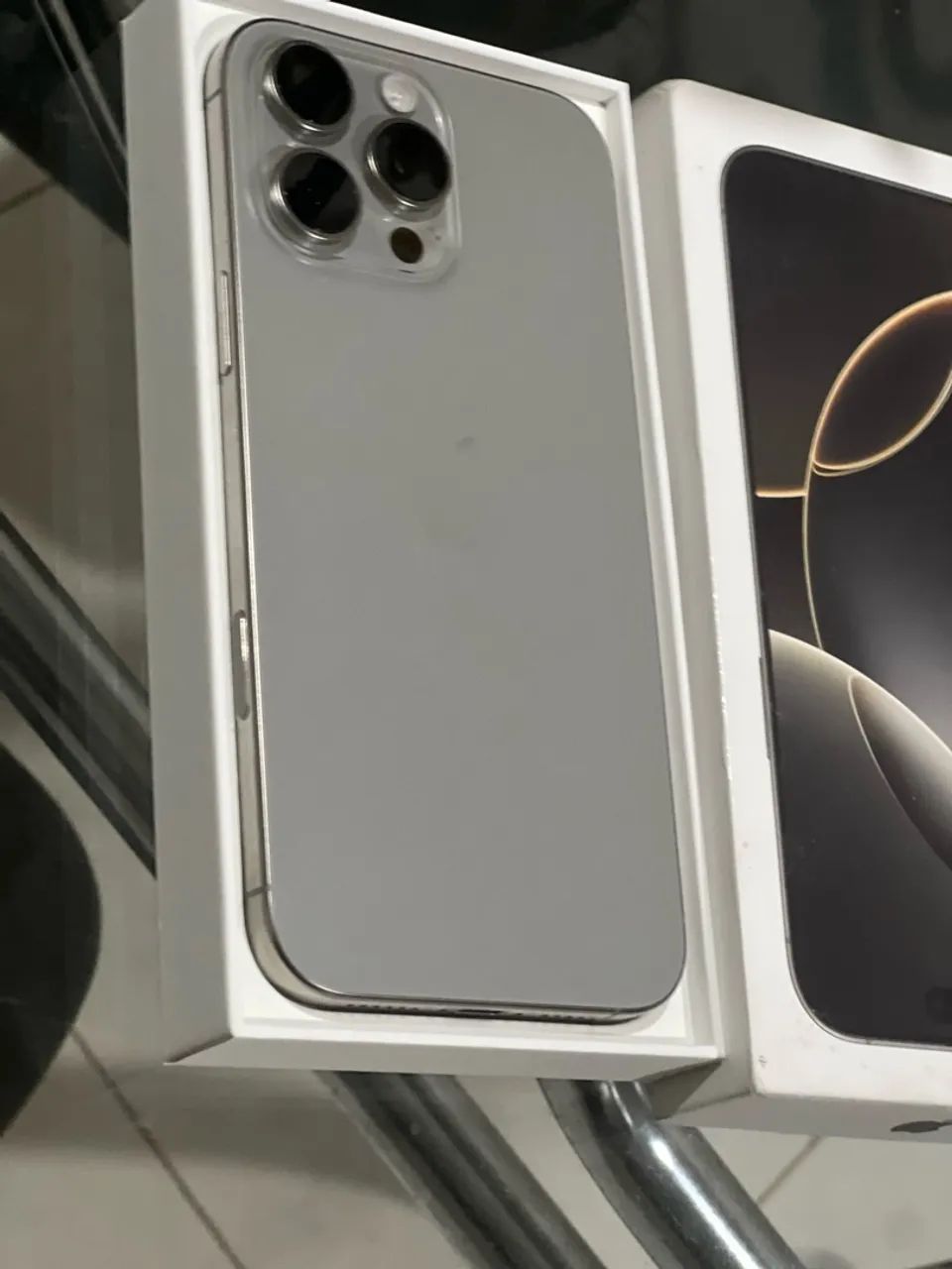 iphone 16 pro Max garantia 05/2026 - Foto 2