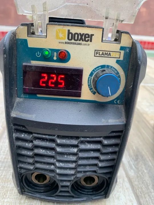 Máquina de solda Boxer Flama 221 220A
