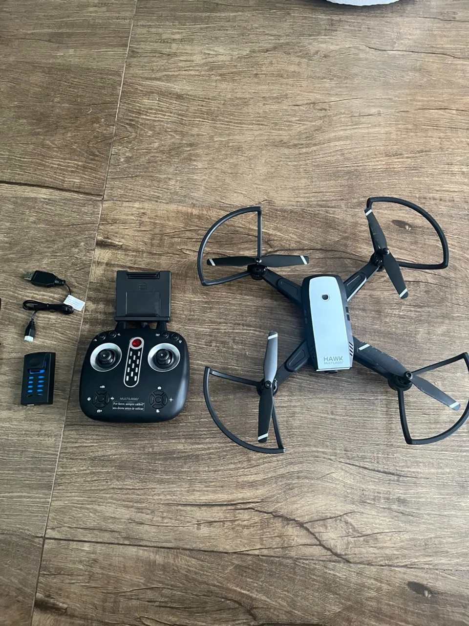 Drone Multilaser Hawk com Controle Remoto