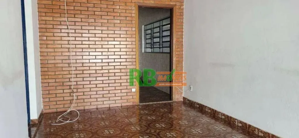Casa com 3 dormitórios para alugar, com edícula de 01 dormitorio,02 vagas de garagem 130 m