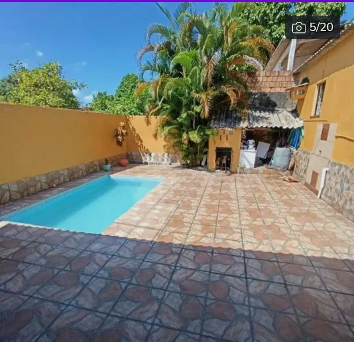 Vendo Casa com piscina motivo viagem