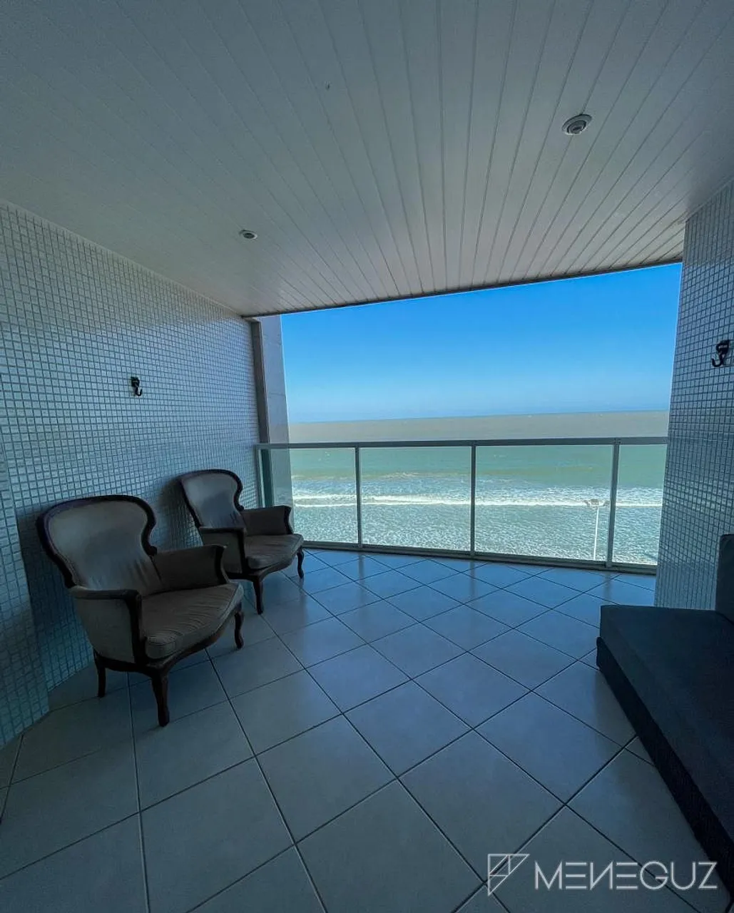 Buscando um apartamento FRENTE TOTAL PARA O MAR de 4 quartos para comprar na Praia do Morr
