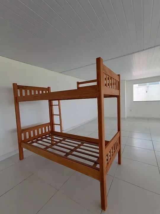 Cama Beliche Nova em  madeira maciça - Foto 2