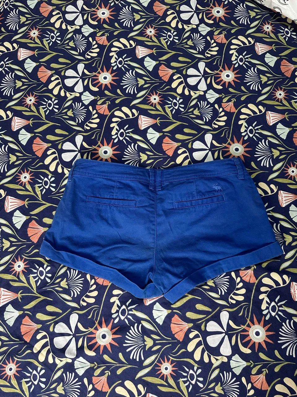 Mini shorts importado Abercrombie Fitch 38 - Foto 3