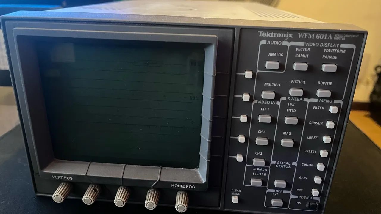 Monitor de Forma de Onda Tektronix WFM 601A - Foto 3