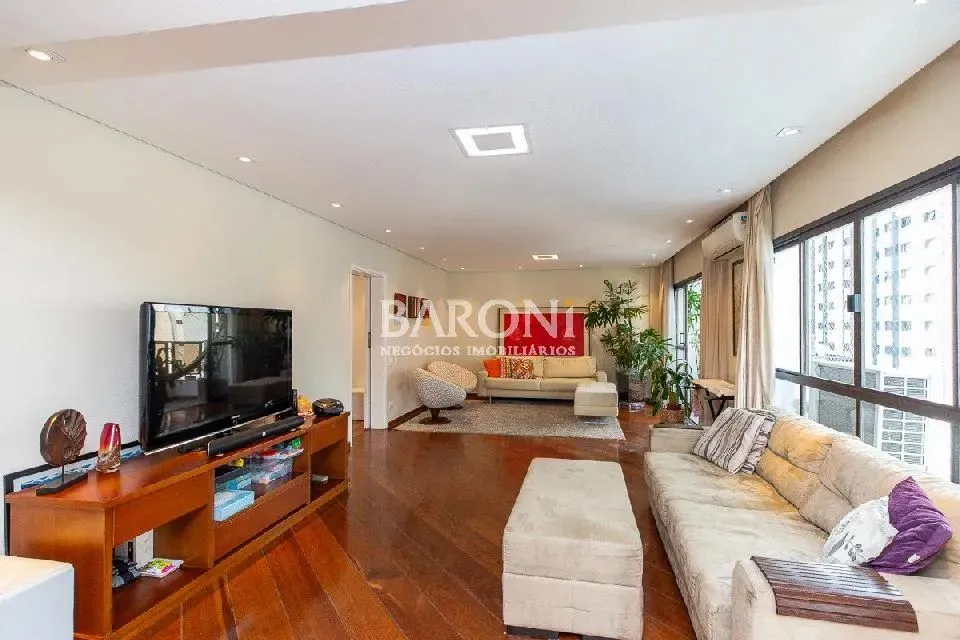 Baroni Imóveis, imobiliária em Moema, especializada em compra e venda de imóveis residenci