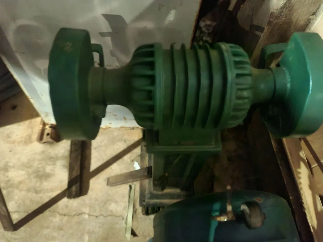 Vendo compressor trifásico +Esmeril trifásico jowa - Foto 4