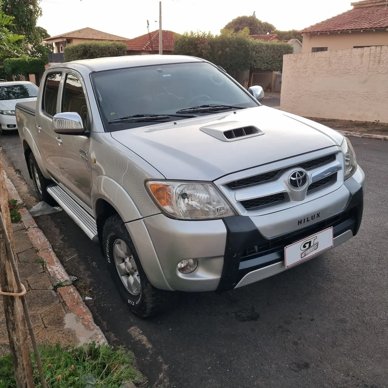 TOYOTA HILUX 2006 Usados e Novos