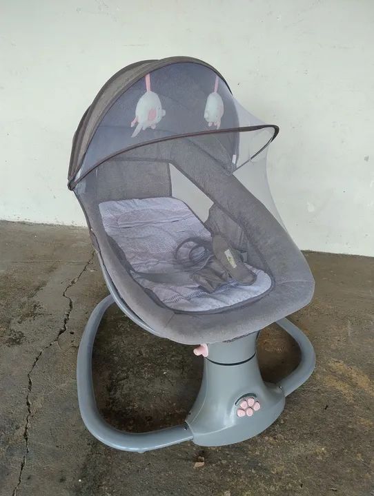 Vendo cadeirinha de balanço.