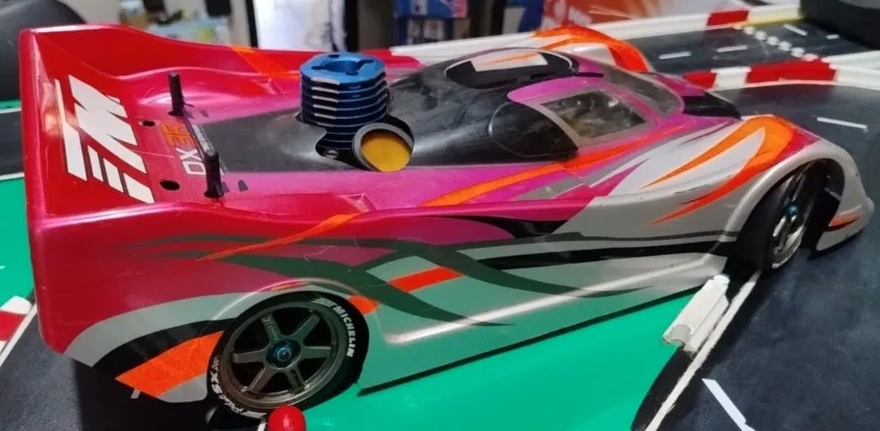 Automodelo Team Magic G4 escala 1/10 - Foto 3
