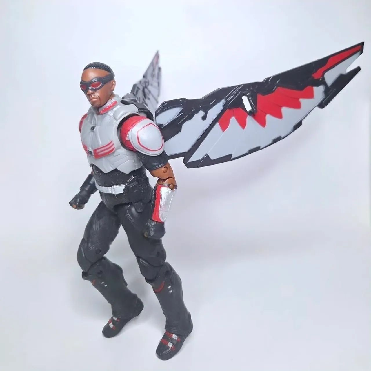 Falcão zd toys - Foto 2