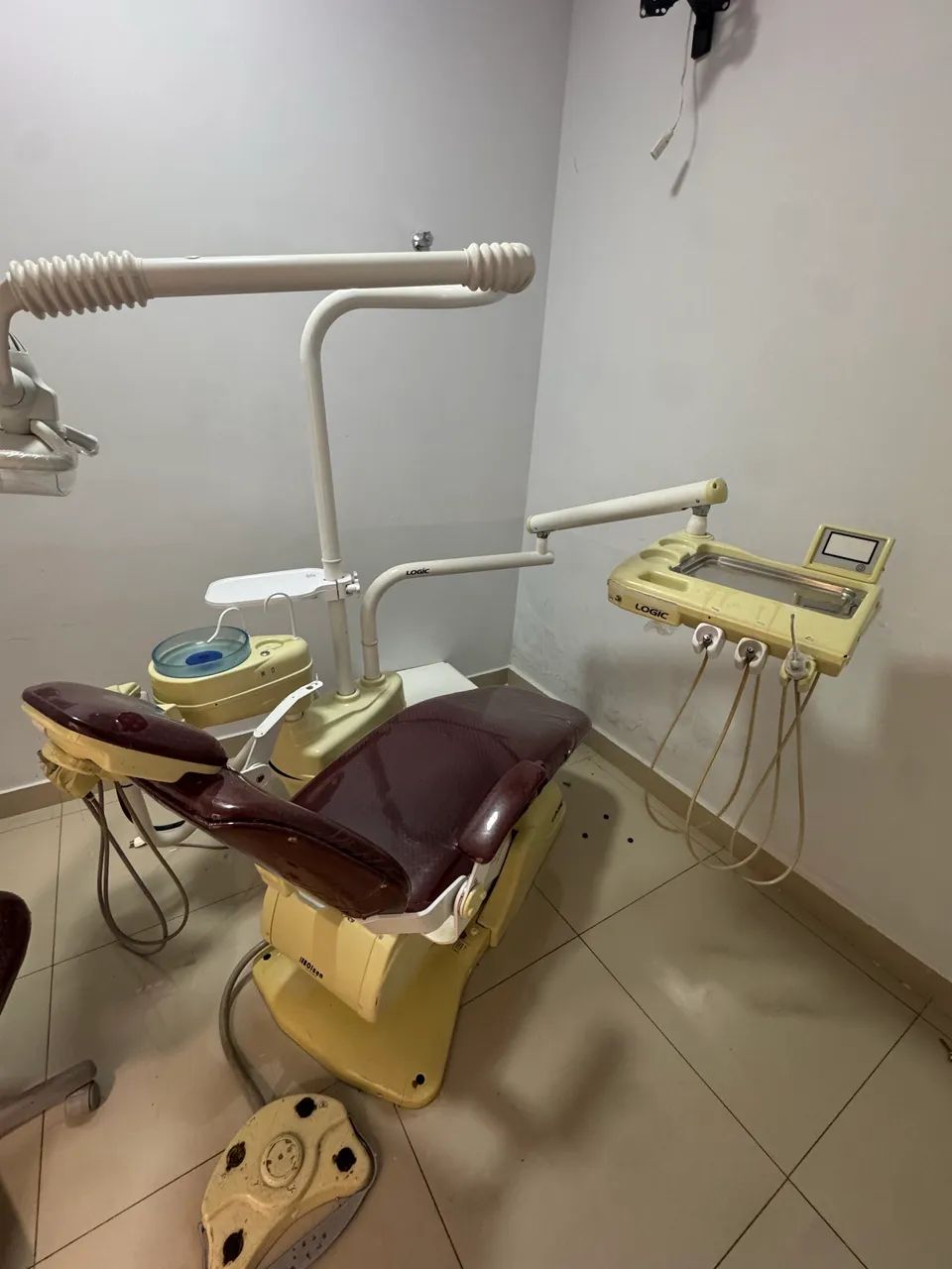 Itens e móveis para clínicas - Foto 5