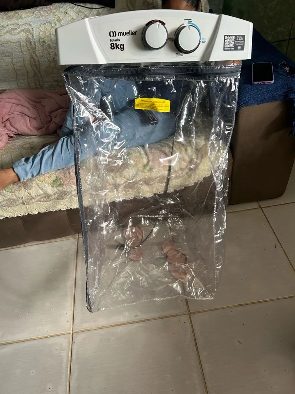 Vende-se secadora de roupa semi nova 