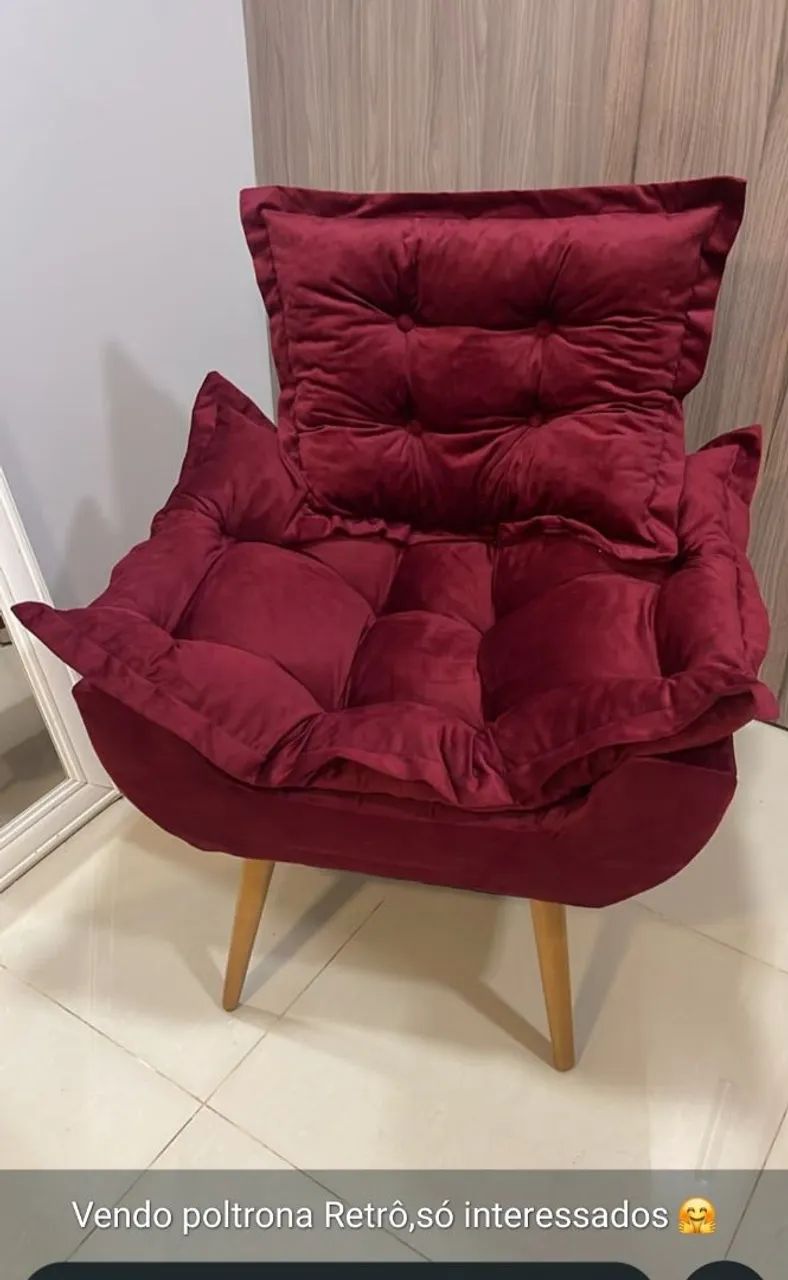 Vendo poltrona novinha 