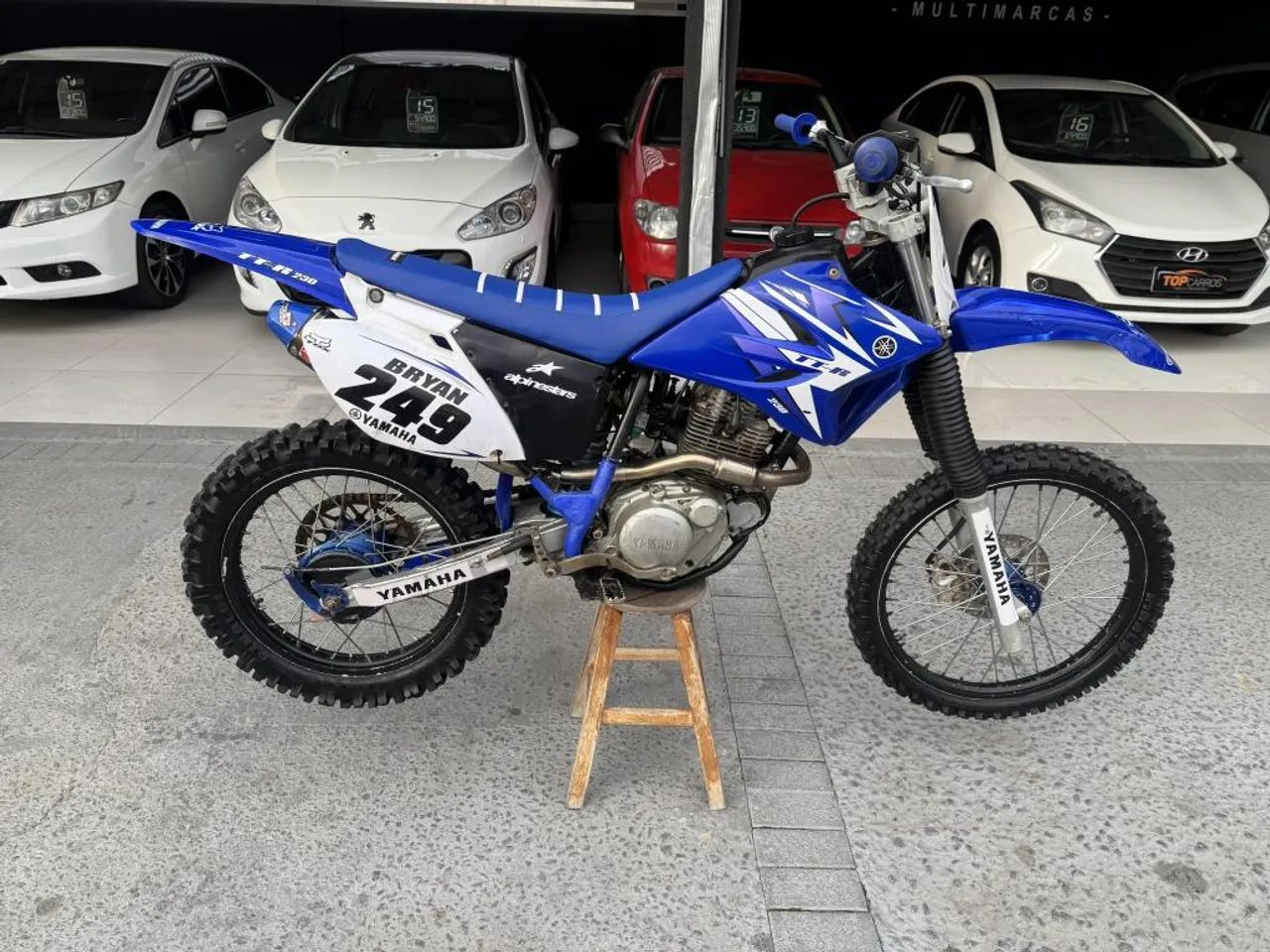 TT-R 230 - Foto 2