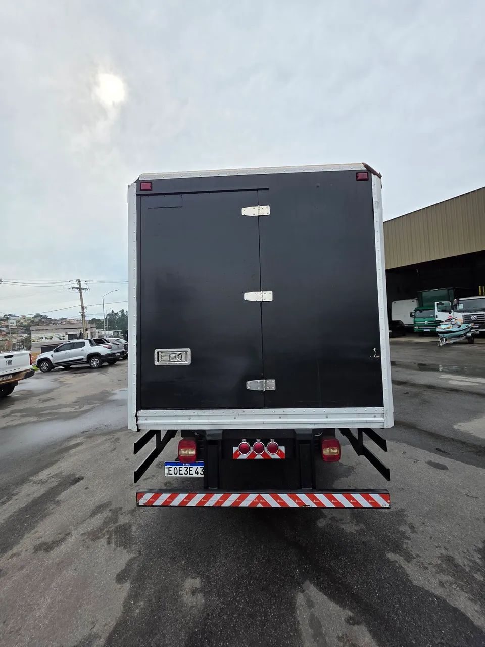 Caminhão 9.160 com baú climatizado  - Foto 5