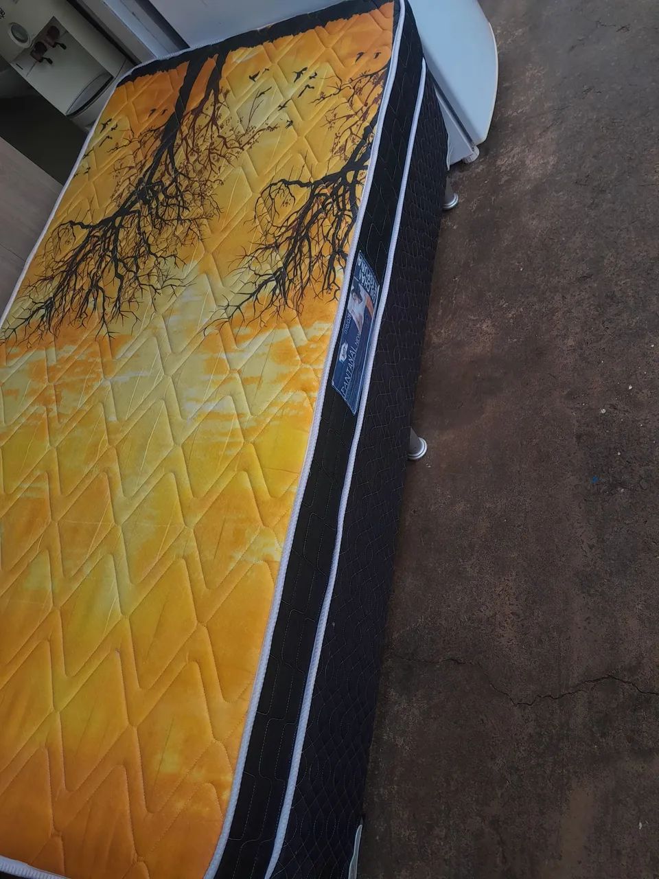 CAMA BOX SOLTEIRO 
