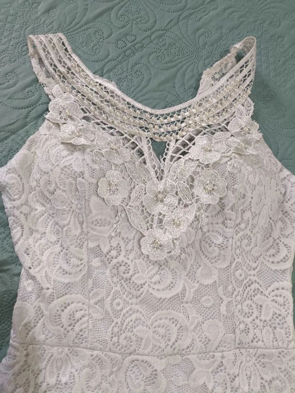 Vestido Branco em renda e pedrarias - Foto 3
