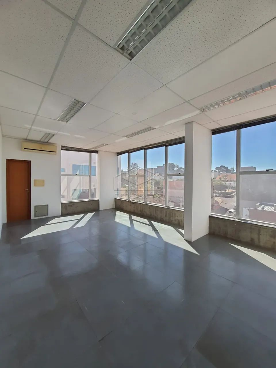 EDIFICIO COMERCIAL DINAMICA - EXCELENTE SALA COM 36,97M² EM LOCALIZAÇÃO PRIVILEGIADA - Foto 2