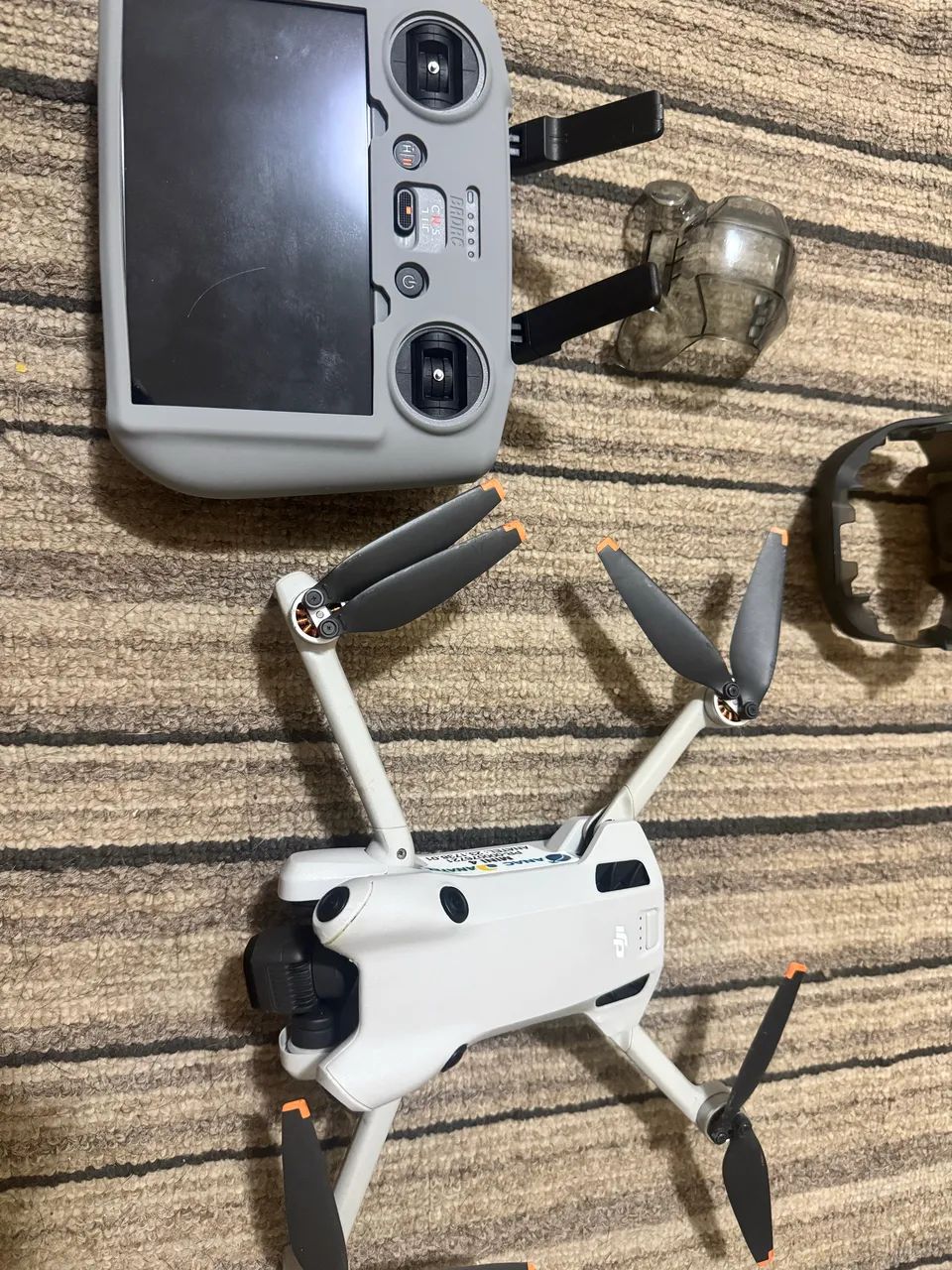 Drone DJI Mini 4 Pro com Controle Rc2 com tela - Foto 2